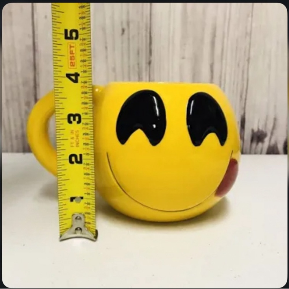 SMILEY MUGS 3pc set 😃 Vintage Large Smiley Face Tongue Mugs Collectible - Picture 4 of 12